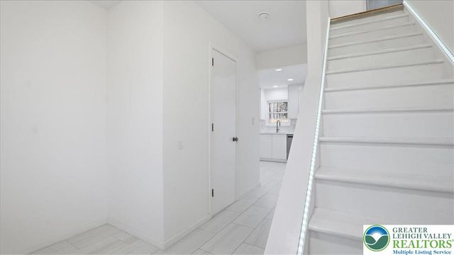 2312 Cramer Court, Lehman Twp, PA 18324