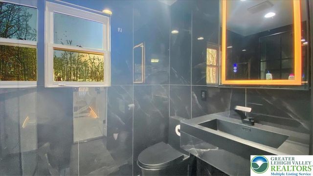 2312 Cramer Court, Lehman Twp, PA 18324