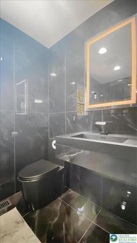 2312 Cramer Court, Lehman Twp, PA 18324