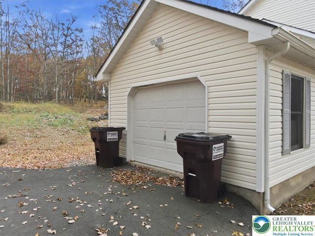 2312 Cramer Court, Lehman Twp, PA 18324