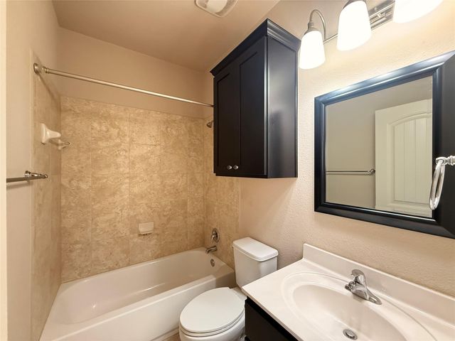 2021 Simond Ave D, Austin, TX 78723