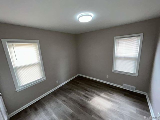 18292 Mendota Street, Detroit, MI 48221