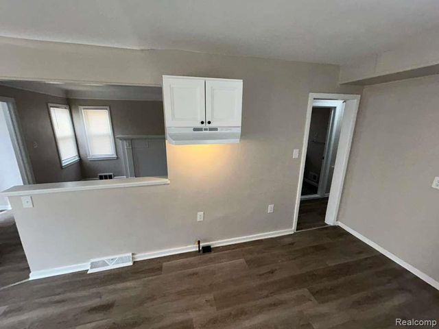 18292 Mendota Street, Detroit, MI 48221