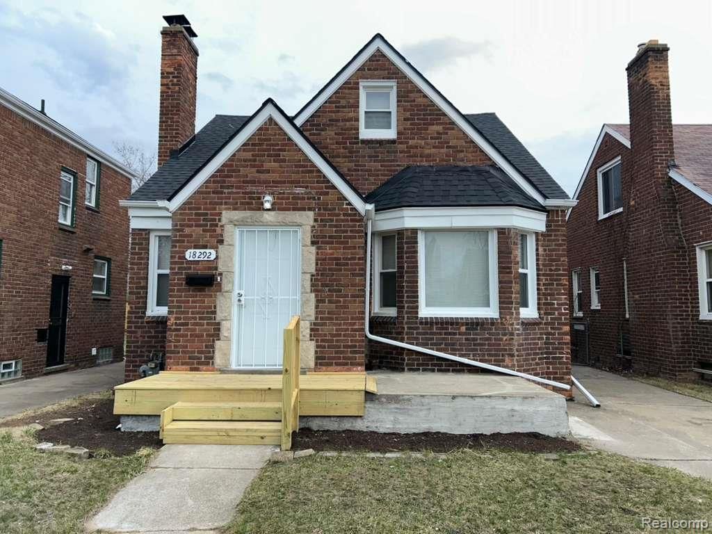 18292 Mendota Street, Detroit, MI 48221