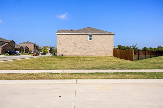 4912 Gadwall Drive, Fort Worth, TX 76179