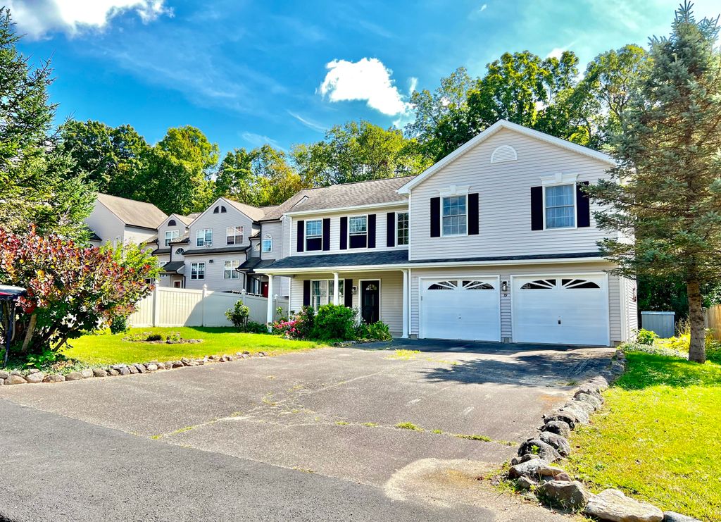 39 Taft Point, Waterbury, CT 06708