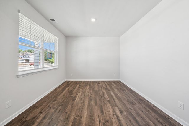 545 SUMMERCREST AVE, Waynesboro, VA 22980