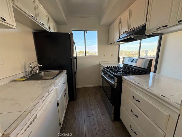 1168 E 10th Street 213, Long Beach, CA 90813