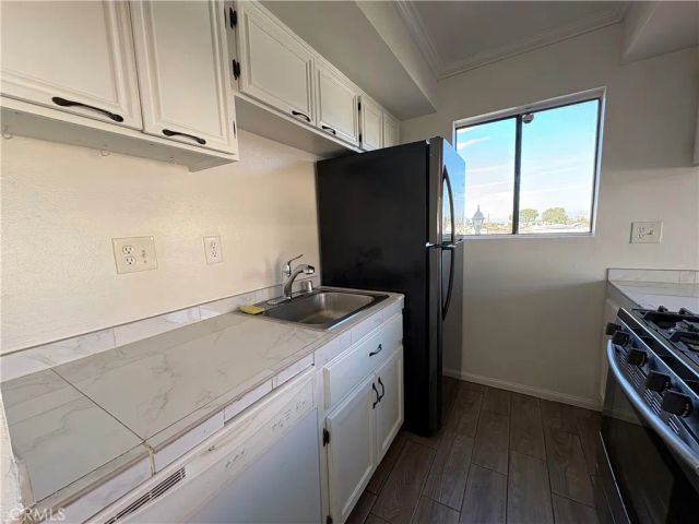 1168 E 10th Street 213, Long Beach, CA 90813