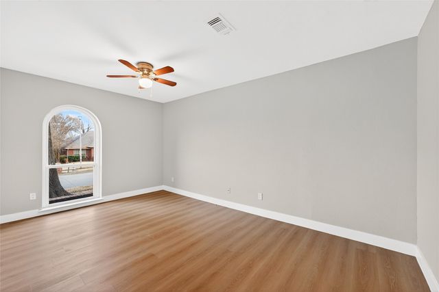 1316 Royal Palm Lane, Carrollton, TX 75007