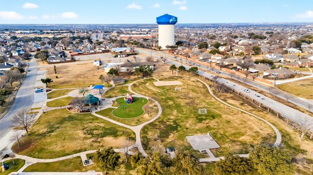 1316 Royal Palm Lane, Carrollton, TX 75007