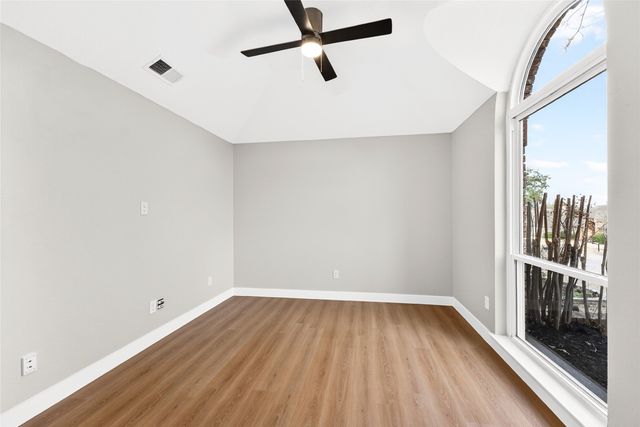 1316 Royal Palm Lane, Carrollton, TX 75007