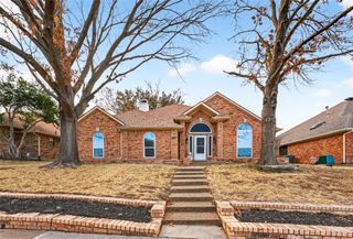 1316 Royal Palm Lane, Carrollton, TX 75007