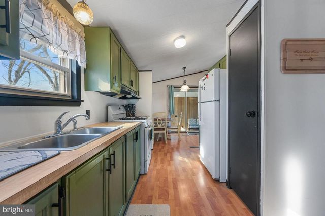 7611 CANTERBURY RD, Felton, DE 19943