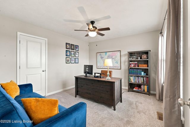 228 Magnolia Dr, Shepherdsville, KY 40165