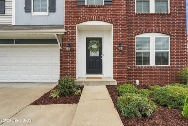 228 Magnolia Dr, Shepherdsville, KY 40165