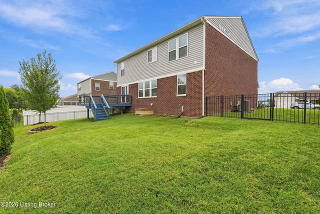 228 Magnolia Dr, Shepherdsville, KY 40165