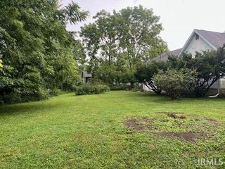 1004 S Henderson Street, Bloomington, IN 47401