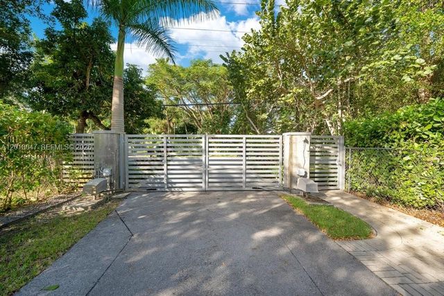 5305 SW 62nd Ave, Miami, FL 33155