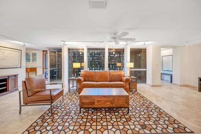 5305 SW 62nd Ave, Miami, FL 33155