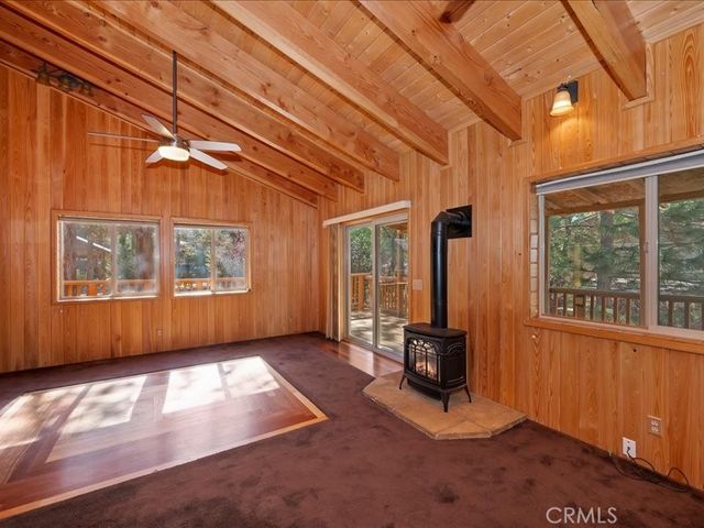 581 Highland Lane, Sugarloaf, CA 92386