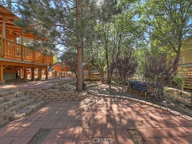 581 Highland Lane, Sugarloaf, CA 92386