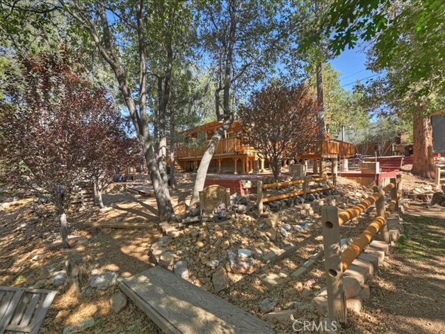 581 Highland Lane, Sugarloaf, CA 92386
