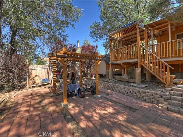 581 Highland Lane, Sugarloaf, CA 92386