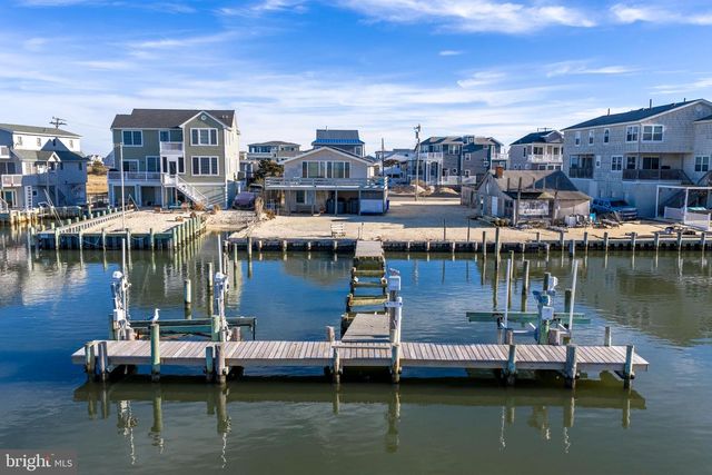 22 MANNING DRIVE, Manahawkin, NJ 08050