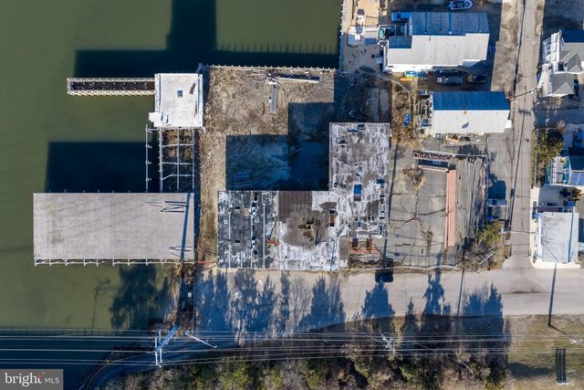 22 MANNING DRIVE, Manahawkin, NJ 08050