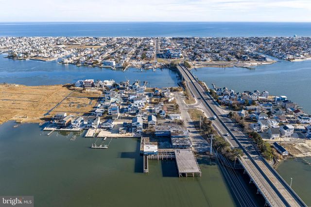 22 MANNING DRIVE, Manahawkin, NJ 08050