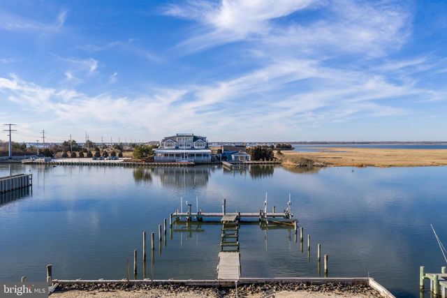 22 MANNING DRIVE, Manahawkin, NJ 08050