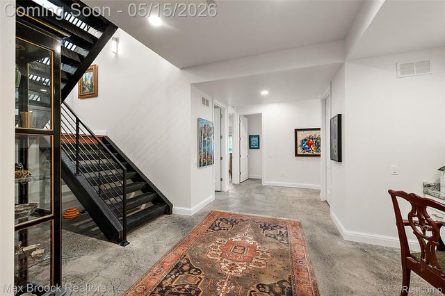 2404 Uplong Street, West Bloomfield Charter Township, MI 48324