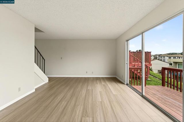 108 Saint Michaels Ct, Daly City, CA 94015