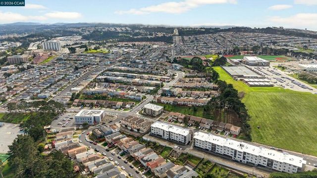 108 Saint Michaels Ct, Daly City, CA 94015