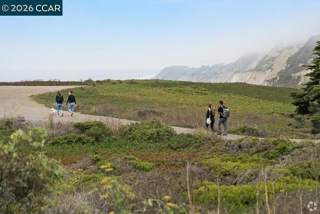 108 Saint Michaels Ct, Daly City, CA 94015