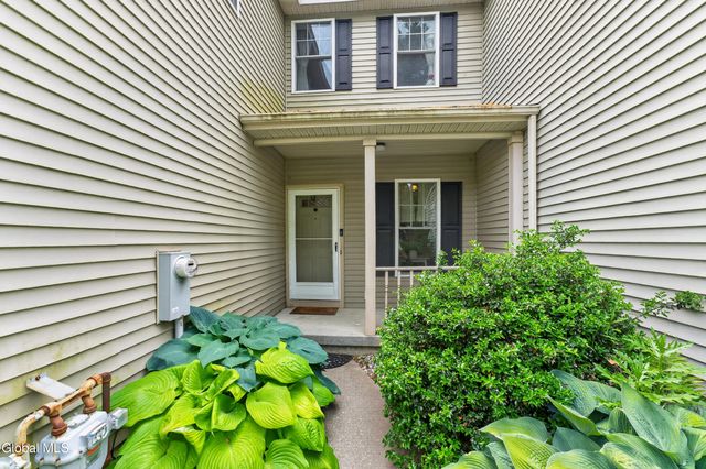 4 Killarney Court, Saratoga Springs, NY 12866