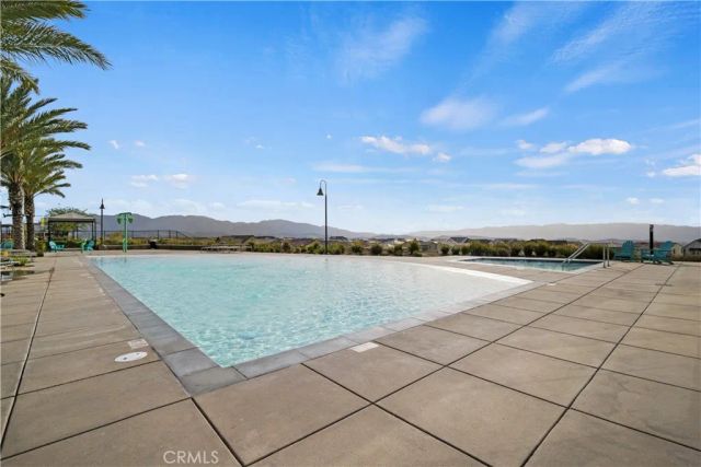 18175 Meridian Lane, Saugus, CA 91350