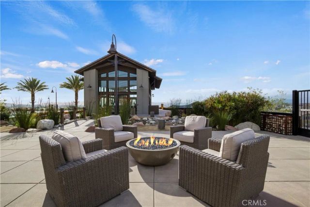 18175 Meridian Lane, Saugus, CA 91350