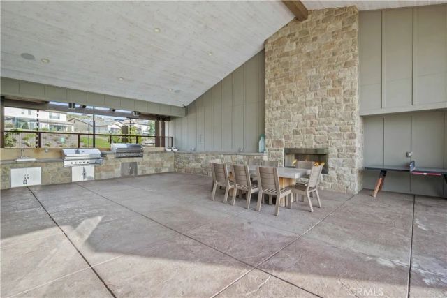 18175 Meridian Lane, Saugus, CA 91350