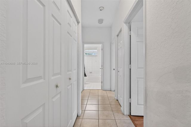 11641 NW 47th Dr, Coral Springs, FL 33076