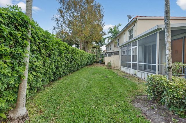 11641 NW 47th Dr, Coral Springs, FL 33076
