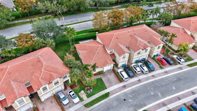 11641 NW 47th Dr, Coral Springs, FL 33076