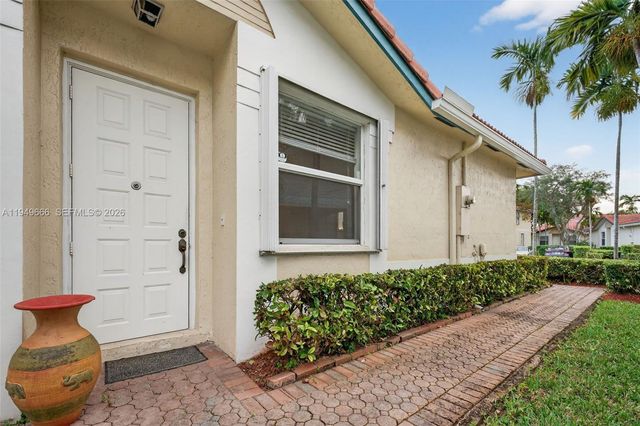 11641 NW 47th Dr, Coral Springs, FL 33076