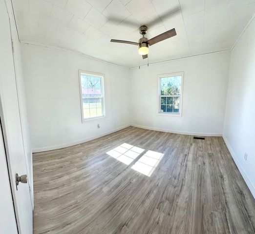 498 Court Street, Slocomb, AL 36375