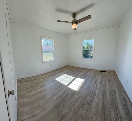 498 Court Street, Slocomb, AL 36375