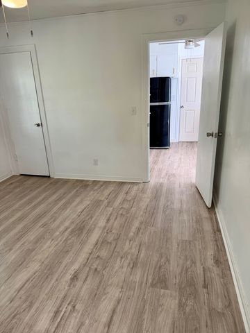 498 Court Street, Slocomb, AL 36375