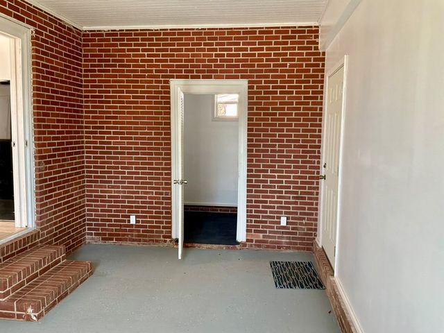 498 Court Street, Slocomb, AL 36375