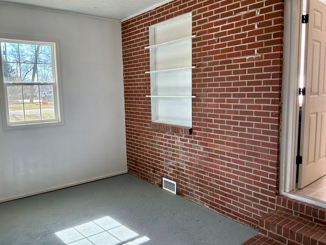 498 Court Street, Slocomb, AL 36375