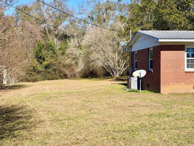 498 Court Street, Slocomb, AL 36375